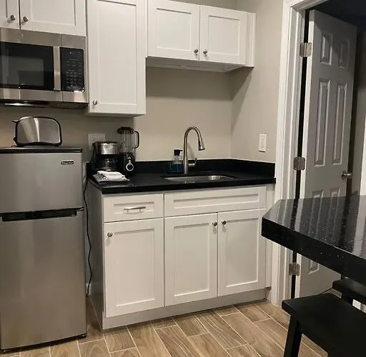 New Midtown With Full Kitchen Apartamento