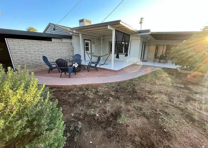 New Midtown With Full Kitchen *